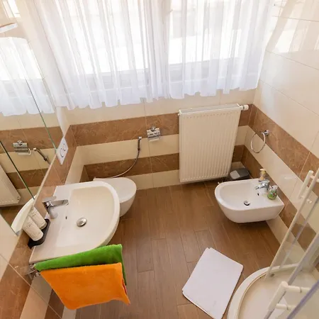 Homestay Retro House In Kamnik