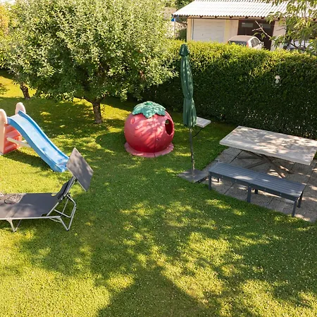 Retro House In 홈스테이 캄니크