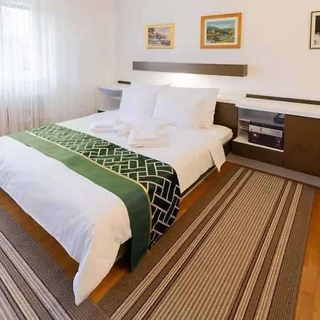 홈스테이 Retro House In *