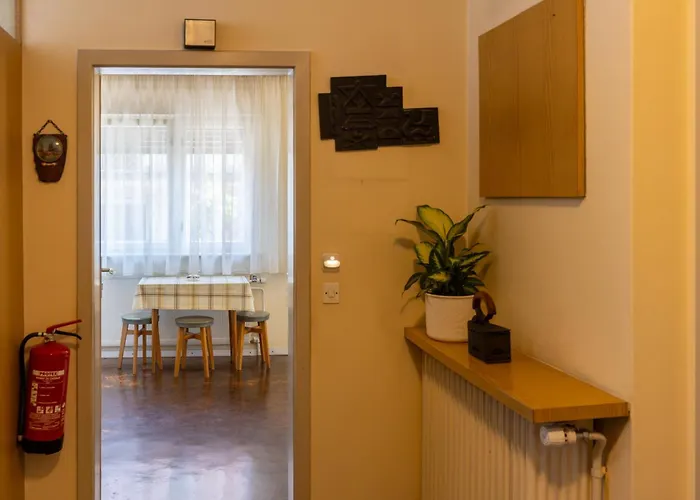 Retro House In Homestay *