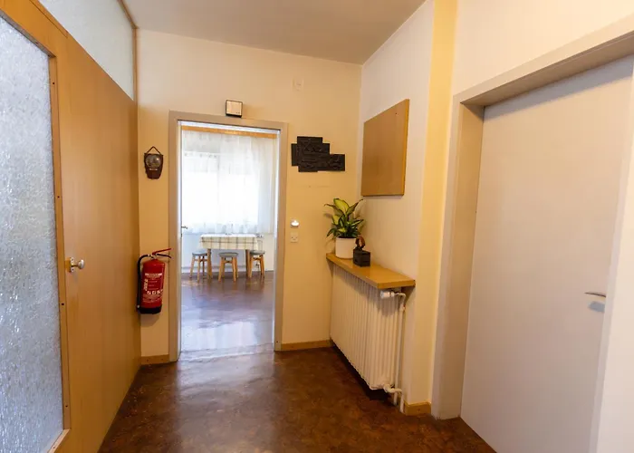 Homestay Retro House In Kamnik