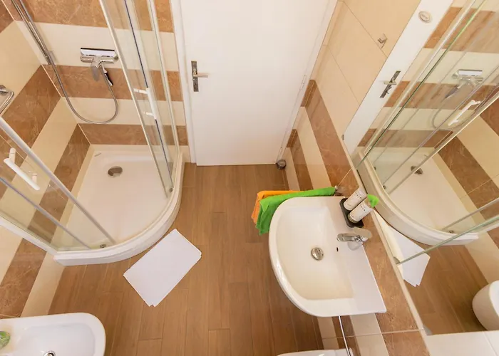 Homestay Retro House In Kamnik