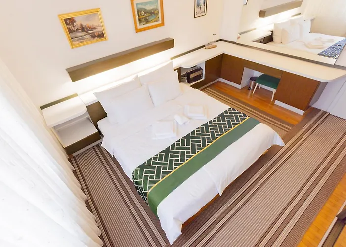 Homestay Retro House In Kamnik